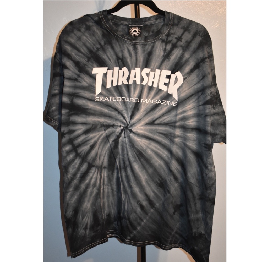 XL Thrasher T-Shirt, black tie dye